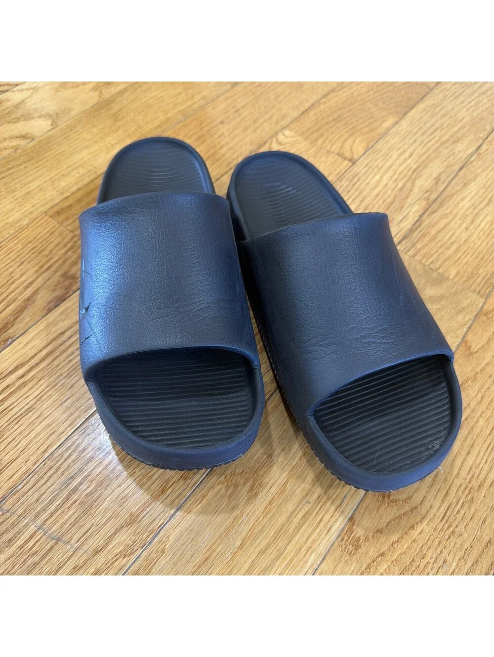 Size 8M/ 9 W Nike Men's Black Slide Sandals Logo Slip-On Phylon Casual Solid
